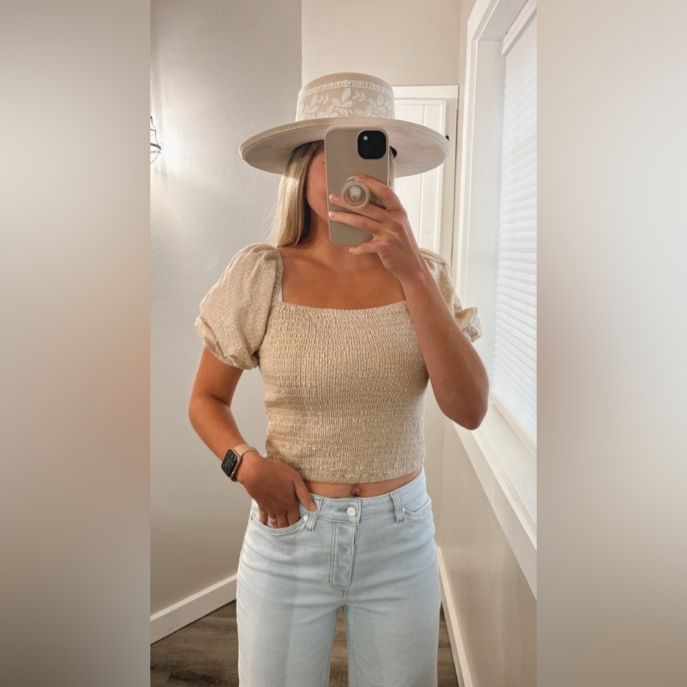 Abercrombie and Fitch Crop Top Puff Sleeve Dots Size Small in Beige